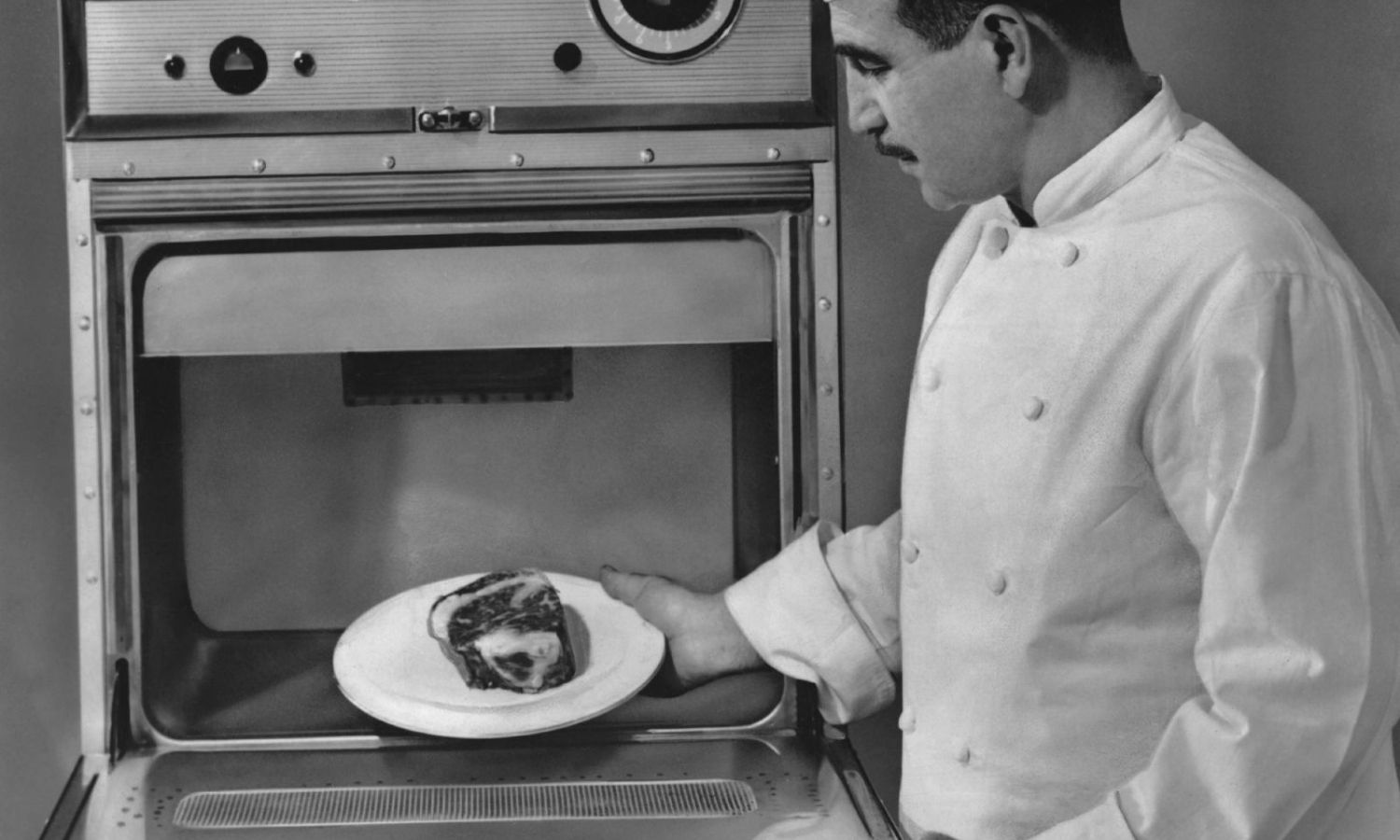 Otd 1945 Microwave Oven Patented 