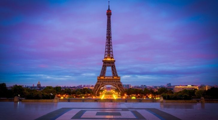 Eiffel Tower at dusk