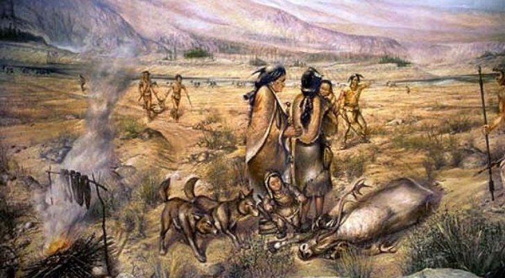 Paleo-Indians hunting