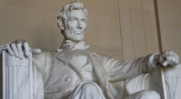 Statue of Abraham Lincoln