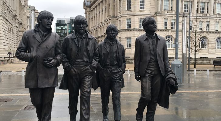 A statue in Liverpool to commemorate the Beatles